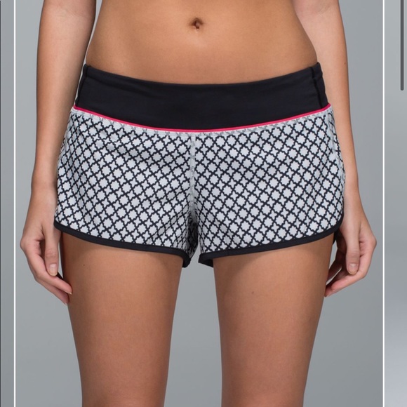 Soul Geo Silver Spoon /Black sz 4 speed shorts - Picture 1 of 9